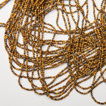 Tygrysie oko kulka fasetowana 2mm - na sznurze