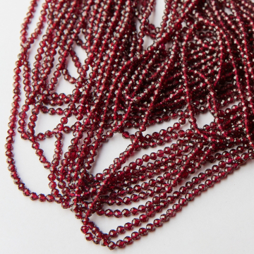 Granat kulka fasetowana 4mm