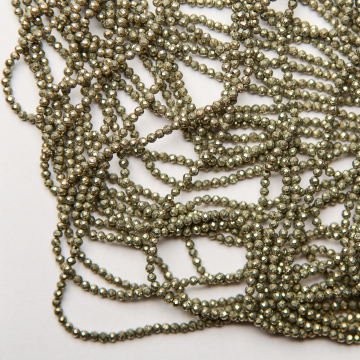 Piryt kulka fasetowana 2,5mm - na sznurze