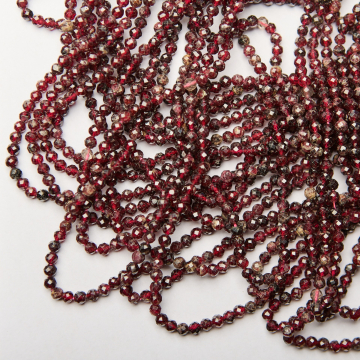 Granat kulka fasetowana 4mm Granat kulka fasetowana 4mm