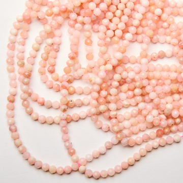 Opal różowy kulka fasetowana 4mm