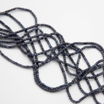 Szafir kostka fasetowana 2,5x2,5mm