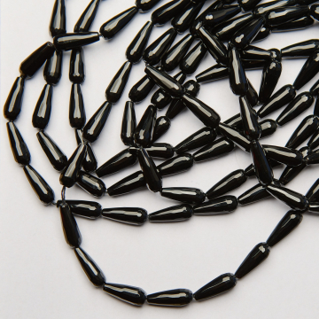 Onyks łezka fasetowana 6x16mm