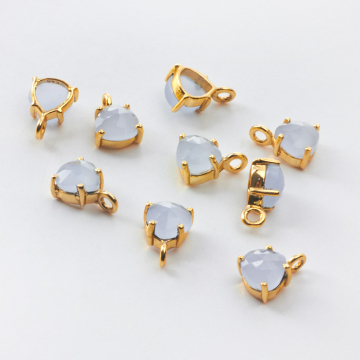 Srebrna zawieszka chalcedon niebieski w kasetce AG925 pozłacany 6mm