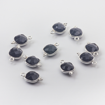 Zawieszka onyks kwadrat fasetowany w okuciu AG925 8mm