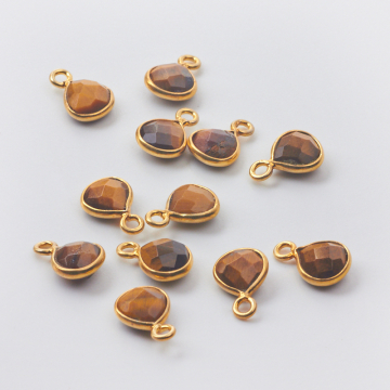 Zawieszka tygrysie oko łezka fasetowana w okuciu pozłacana 6mm