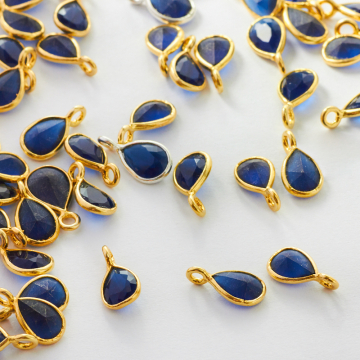 Szafir zawieszka łezka w okuciu AG925 6mm