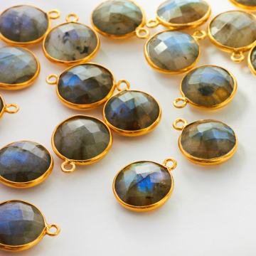 Labradoryt krążek fasetowany w okuciu AG925 12mm