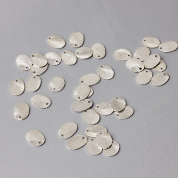 Srebrna zawieszka owal satynowy 9x6mm AG925