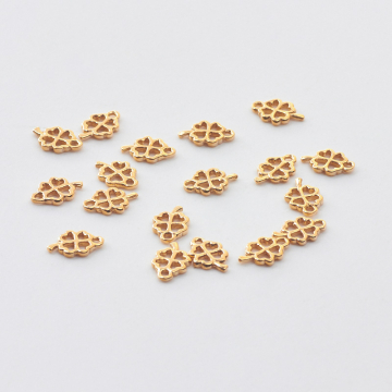 Srebrna zawieszka ażurowa mini koniczynka AG925 pozłacana 6mm