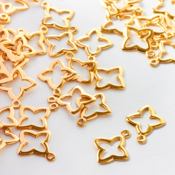 Srebrna zawieszka lilijka pozłacana AG925 14,5mm