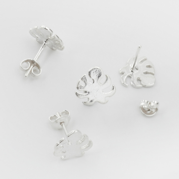 Kolczyki liść monstery z barankami srebrny 10 mm