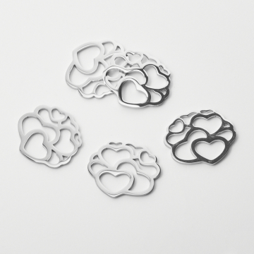 Zawieszka ze stali chirurgicznej serca do naszyjników w kolorze srebrnym 18,5mm