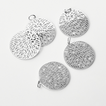 Zawieszka ze stali chirurgicznej koło ze wzorkami do naszyjników w kolorze srebrnym 22mm