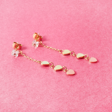 Kolczyki ze stali chirurgicznej mini serca w kolorze złotym 4,5cm