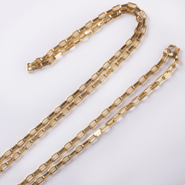 Łańcuszek ze stali chirurgicznej rolo podłużny z zapięciem w kolorze złotym 75cm