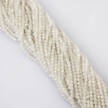 Kamień księżycowy kulka fasetowana 3mm - na sznurze Kamień księżycowy kulka fasetowana 3mm - na sznurze