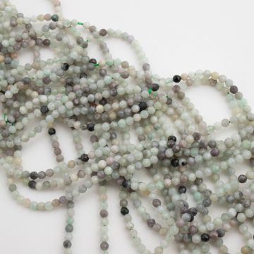 Szmaragd kulka fasetowana 2,5mm - na sznurze