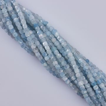 Akwamaryn kostka fasetowana 4.2mm