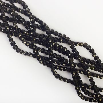 Czarny turmalin kostka fasetowana 4mm