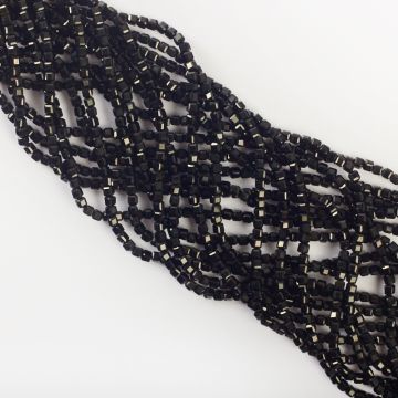 Czarny turmalin kostka fasetowana AA 3x2,5mm