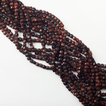 Czerwone tygrysie oko kostka fasetowana 5x5mm