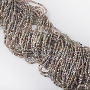 Labradoryt kostka fasetowana 2mm