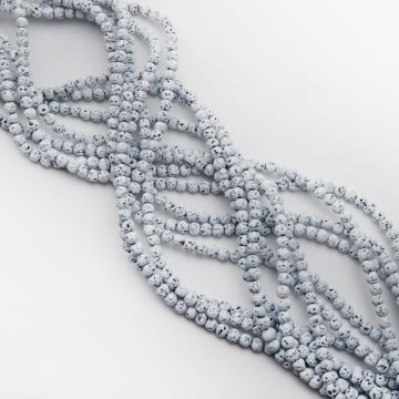Lawa wulkaniczna lakierowana kulka biały 4mm - na sznury