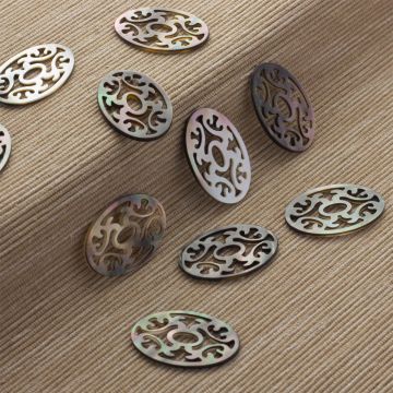 Masa perłowa owal rzeźbiony czarny 30x20mm