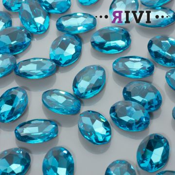 Kaboszon kryształowy aquamarine 13x18mm