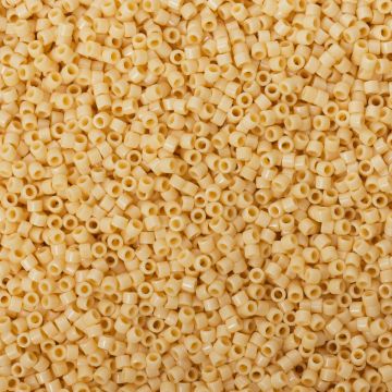 Koraliki Miyuki Delica Opaque Dark Ivory 11/0