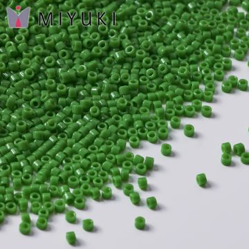 Koraliki Miyuki Delica 11/0 Opaque Pea Green