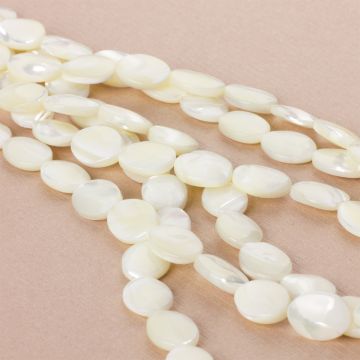 Masa perłowa srebrzysty owal biały 18x13mm