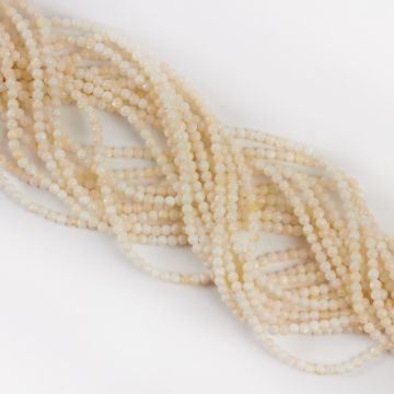 Kulka z masy perłowej biała 3mm