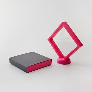 Ekspozytor z membraną ramka 3D fuksja z etui 11x11cm