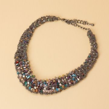 Kolia z drobnych łańcuszków z kryształkami 50cm