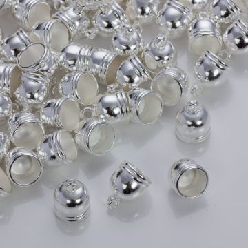 Końcówki do rzemieni i sznurków beczułki w srebrnym kolorze 8.5mm