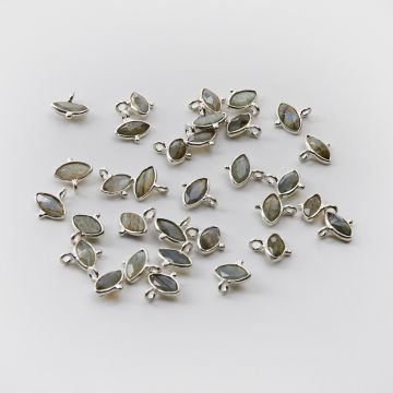 Srebrna zawieszka labradoryt w srebrnym okuciu AG925 7,5mm