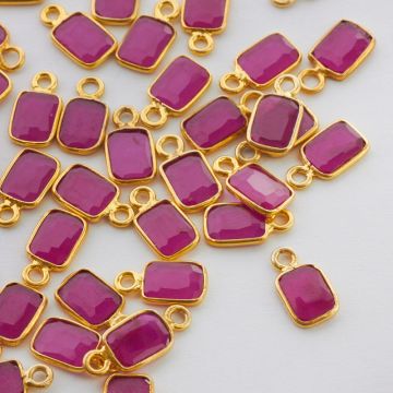 Zawieszka rubin prostokąt fasetowany w okuciu pozłacanym AG925 7x5mm