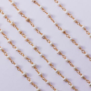 Łańcuch srebrny AG925 pozłacany z naturalnymi perłami pozłacany 4-5mm