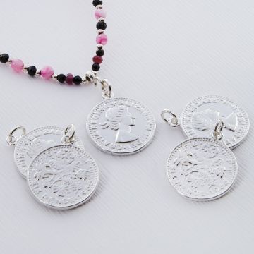 Srebrna moneta zawieszka Elżbieta II Dei Gratia Regina 17mm