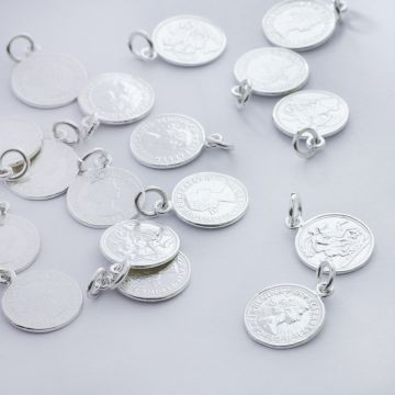 Srebrna zawieszka moneta Królowa Elżbieta AG925 srebrny 12mm