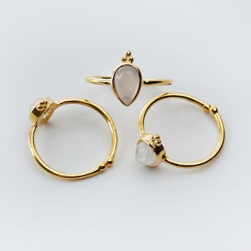 Srebrny pierścionek regulowany z kamieniem księżycowym łezka AG925 pozłacany 20mm Srebrny pierścionek regulowany z kamieniem księżycowym łezka AG925 pozłacany 20mm