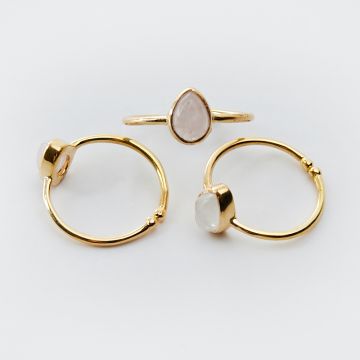 Srebrny pierścionek regulowany z kamieniem księżycowym łezka AG925 pozłacany 20mm Srebrny pierścionek regulowany z kamieniem księżycowym łezka AG925 pozłacany 20mm