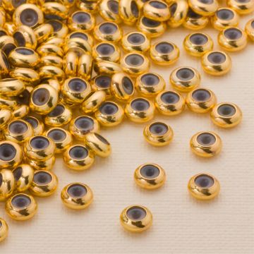 Zapięcie stoper z silikonem ze stali chirurgicznej w kolorze złotym 6x3mm