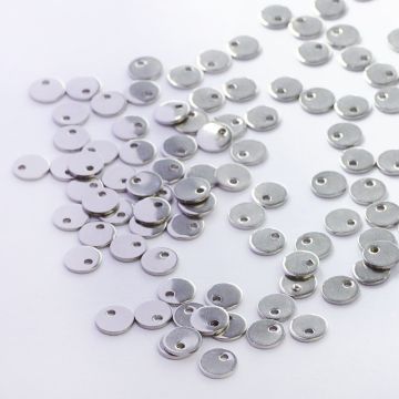 Zawieszka ze stali chirurgicznej okrągła celebrytka w kolorze srebrnym 6mm