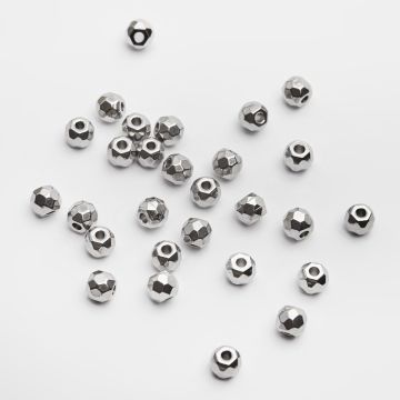 Kulka fasetowana ze stali chirurgicznej w kolorze srebrnym 4,5mm