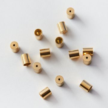 Końcówka ze stali chirurgicznej do rzemieni w kolorze złotym 4mm