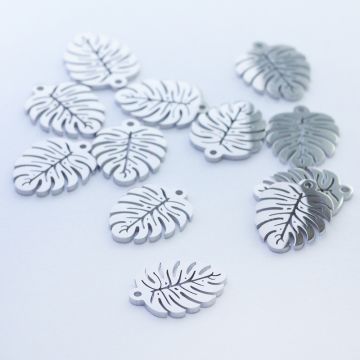 Mini zawieszka ze stali chirurgicznej liść monstery w kolorze srebrnym 10mm