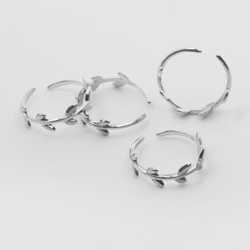 Pierścionek ze stali chirurgicznej regulowany laury 19,5mm